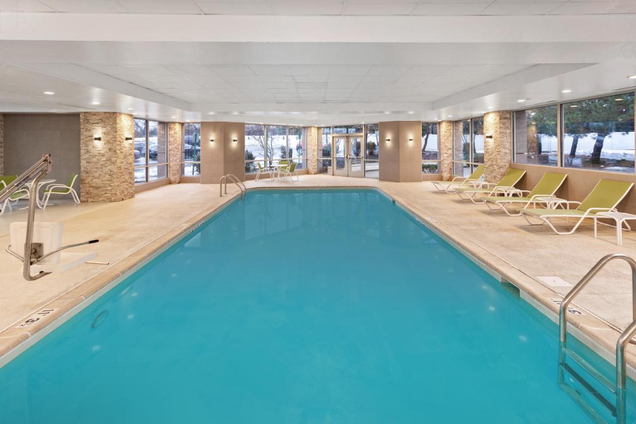 Holiday Inn Chicago/Oak Brook By Ihg Oakbrook Terrace Exteriör bild