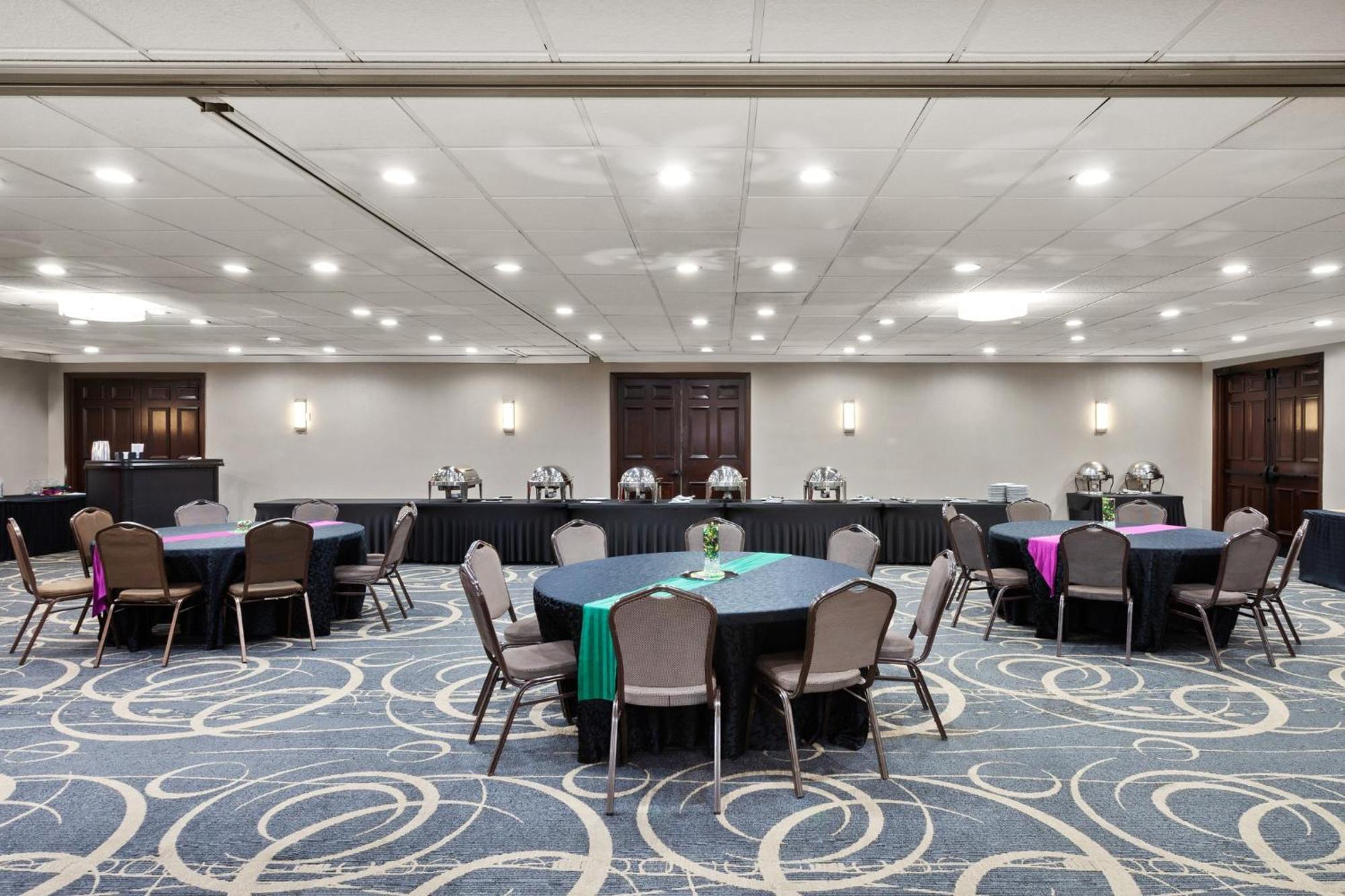 Holiday Inn Chicago/Oak Brook By Ihg Oakbrook Terrace Exteriör bild