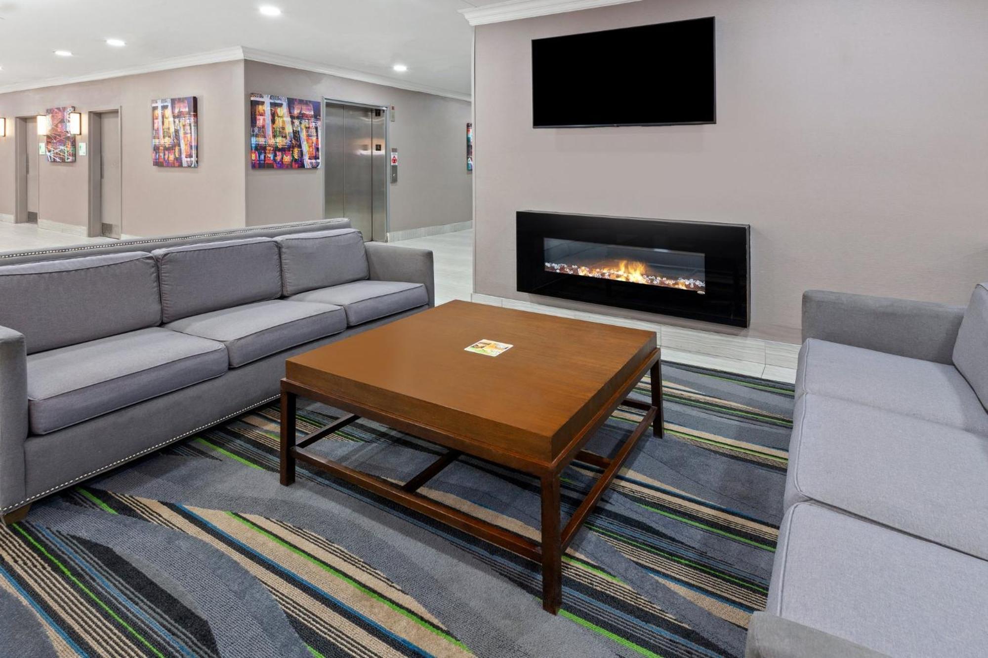 Holiday Inn Chicago/Oak Brook By Ihg Oakbrook Terrace Exteriör bild